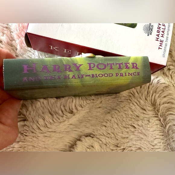 Harry Potter Holiday Ornament HARRY POTTER AND THE HALF - BLOOD PRINCE 2023 - Picture 4 of 8